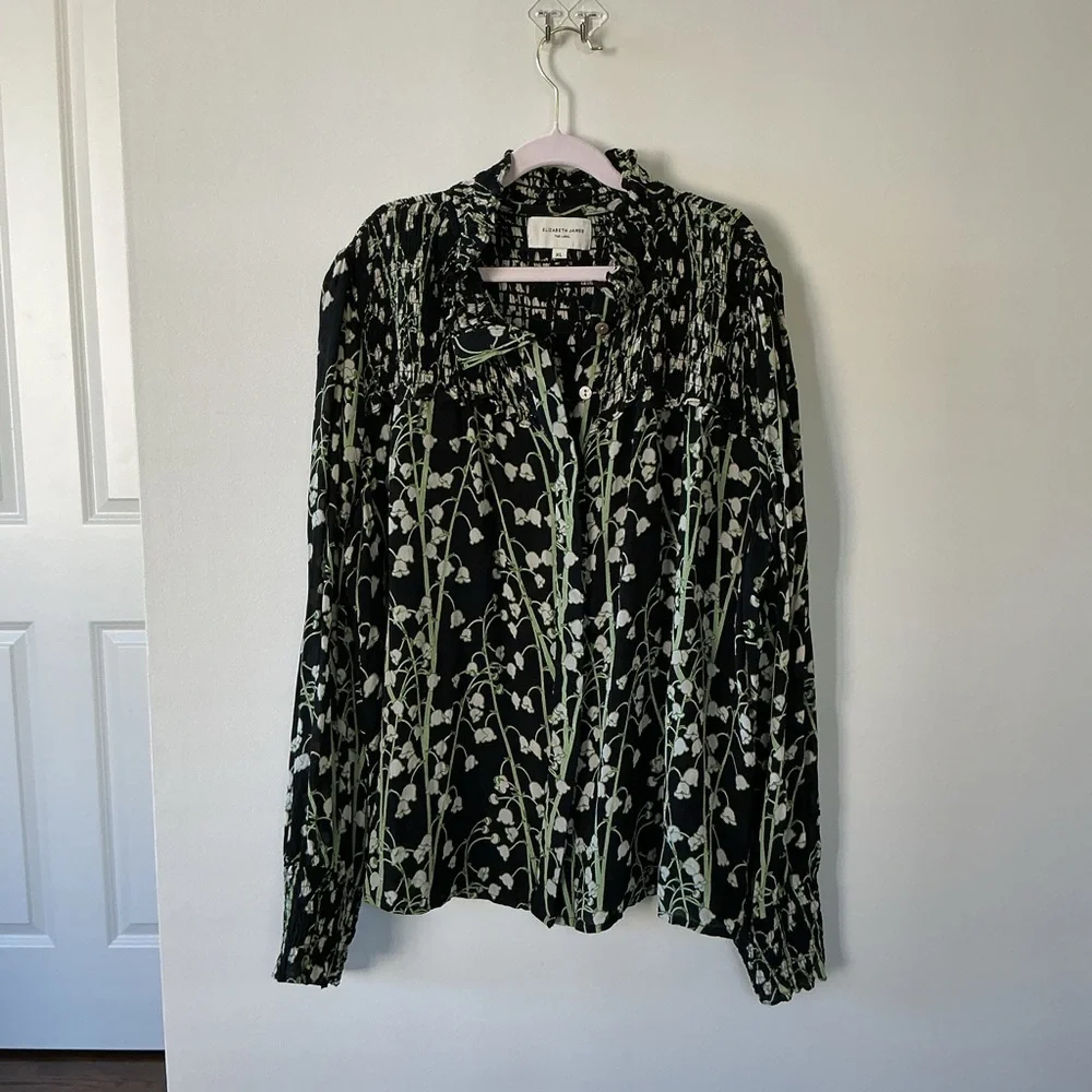 Elizabeth James The Label Ellery Blouse in Sprig Floral Print.  size is  XL - Picture 4 of 8